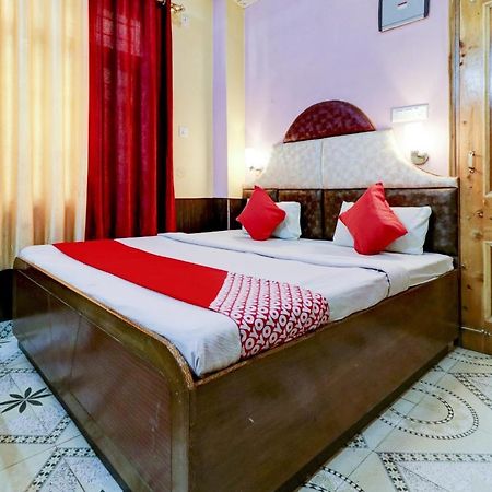 Oyo Hotel C Шимла Екстериор снимка