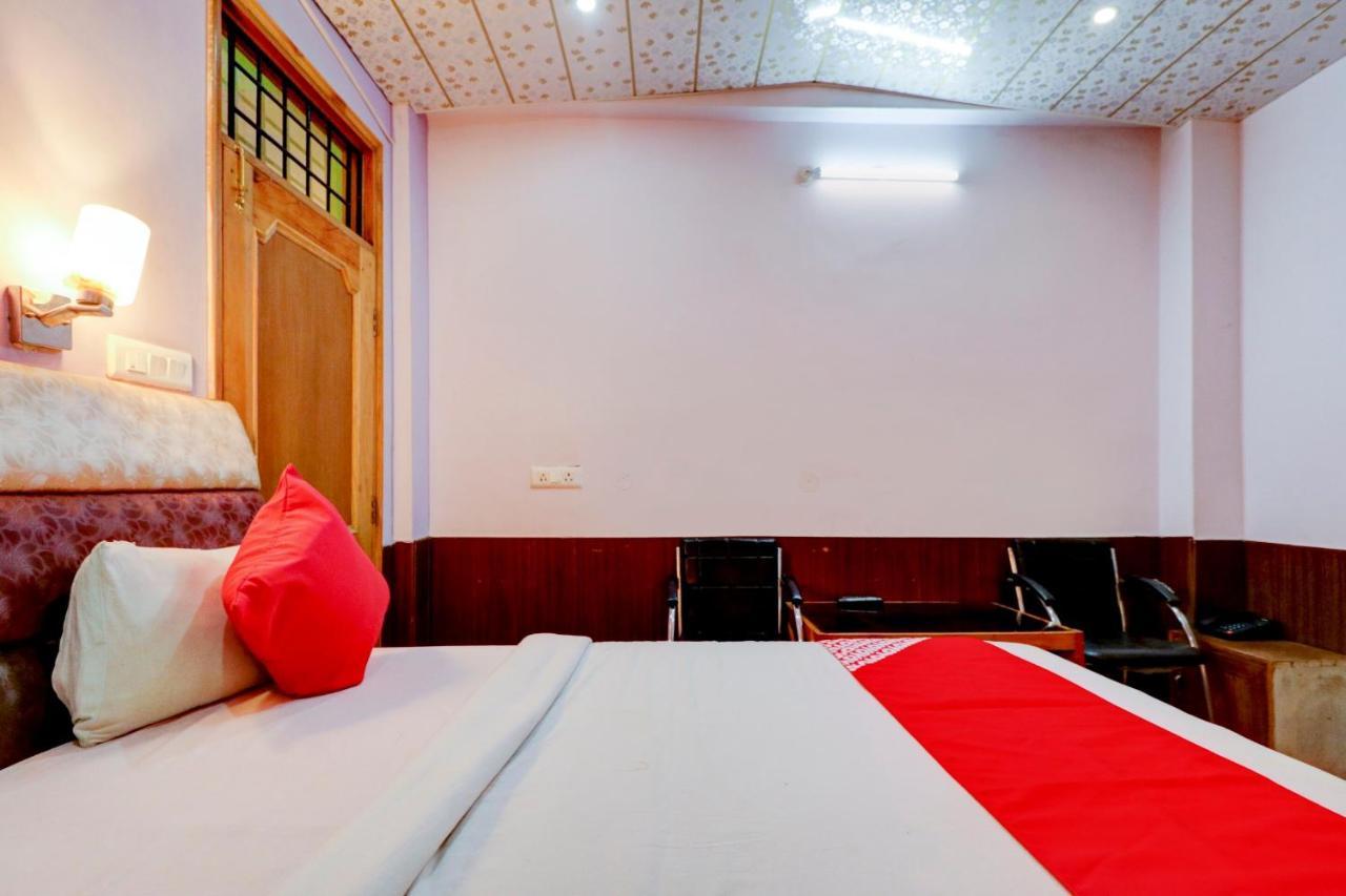 Oyo Hotel C Шимла Екстериор снимка