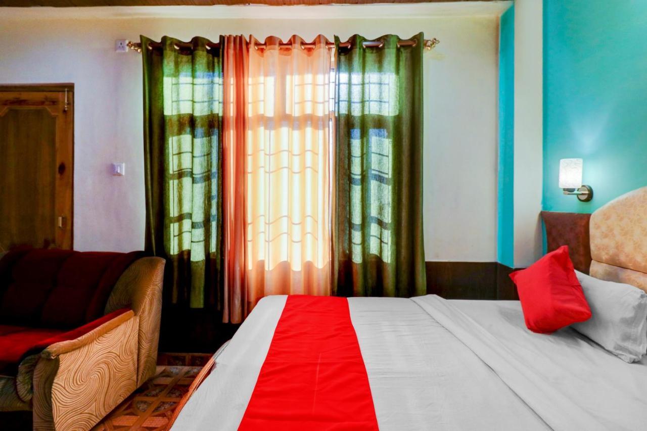 Oyo Hotel C Шимла Екстериор снимка